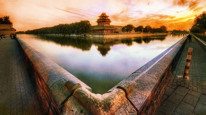 HDR