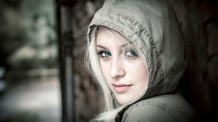 white hair, girl, green eyes