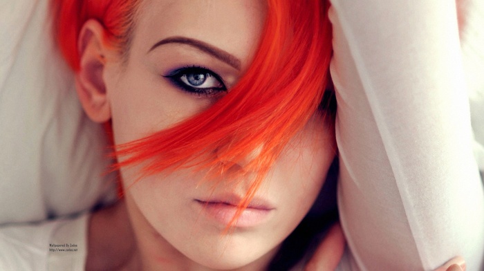 lying down, closeup, Aleksandra Zenibyfajnie Wydrych, face, blue eyes, orange hair, redhead, white tops