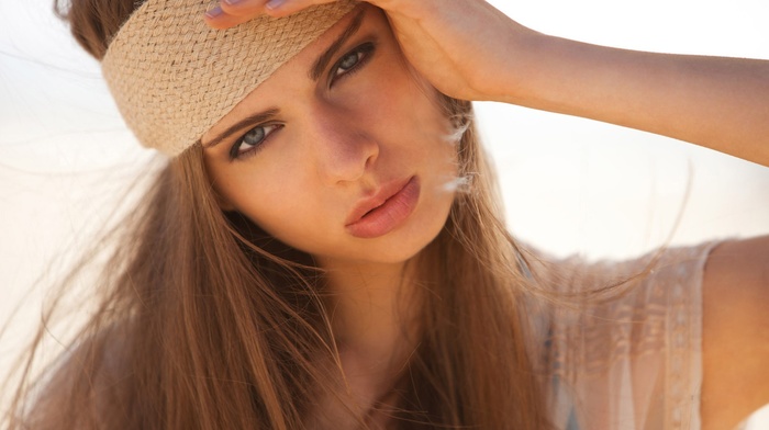 actress, green eyes
