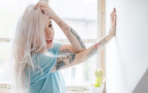 hands on head, white hair, tattoo, girl